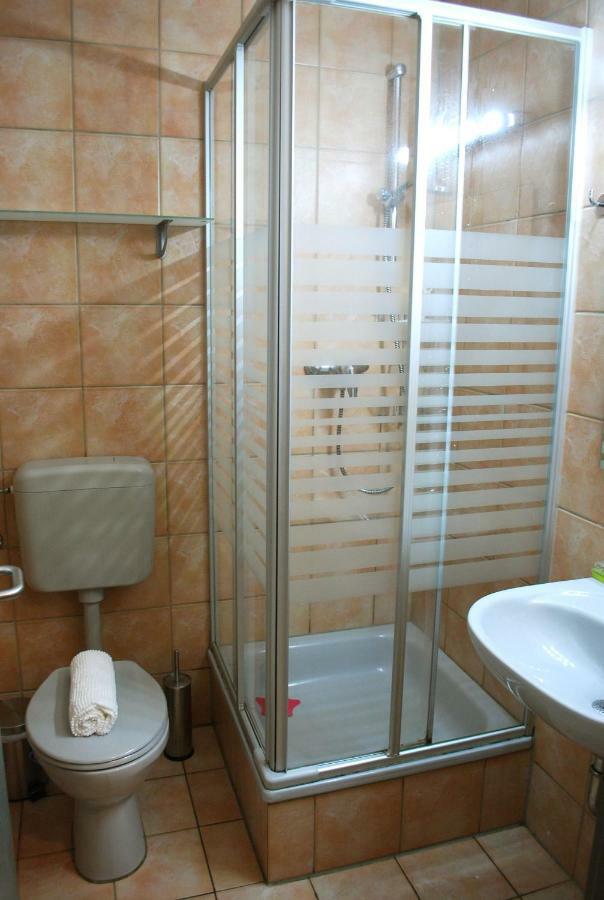 Ferienwohnung Auf Pferdehof Dreetz Bagian luar foto