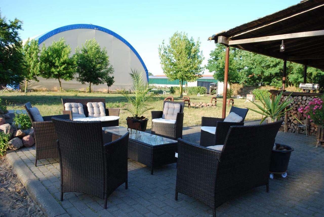 Ferienwohnung Auf Pferdehof Dreetz Bagian luar foto